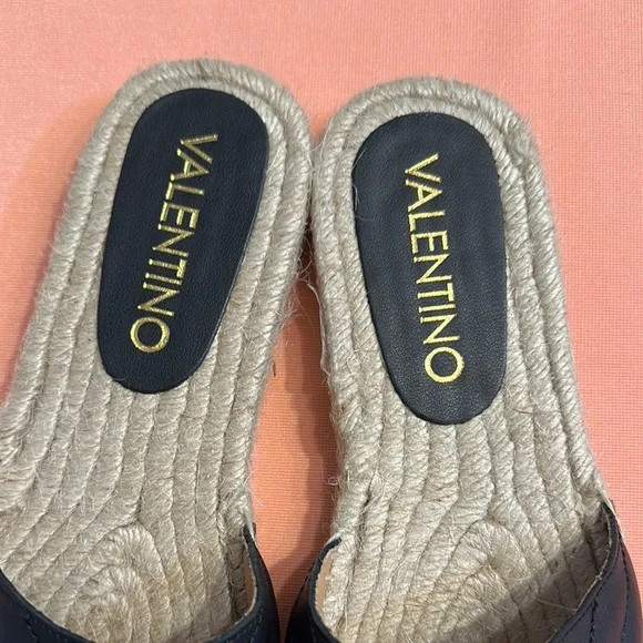 New Valentino Black Slide Sandals. Size 38. - Picture 3 of 8